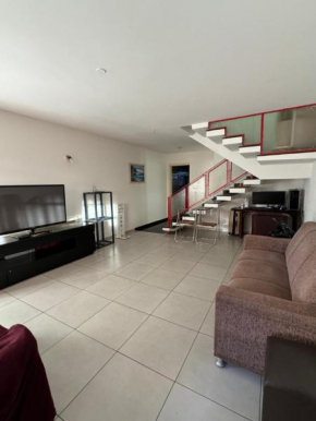 Quarto privativo com ótima localização
